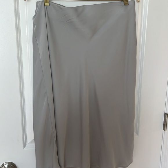 banana republic Silver grey skirt - Picture 5 of 5